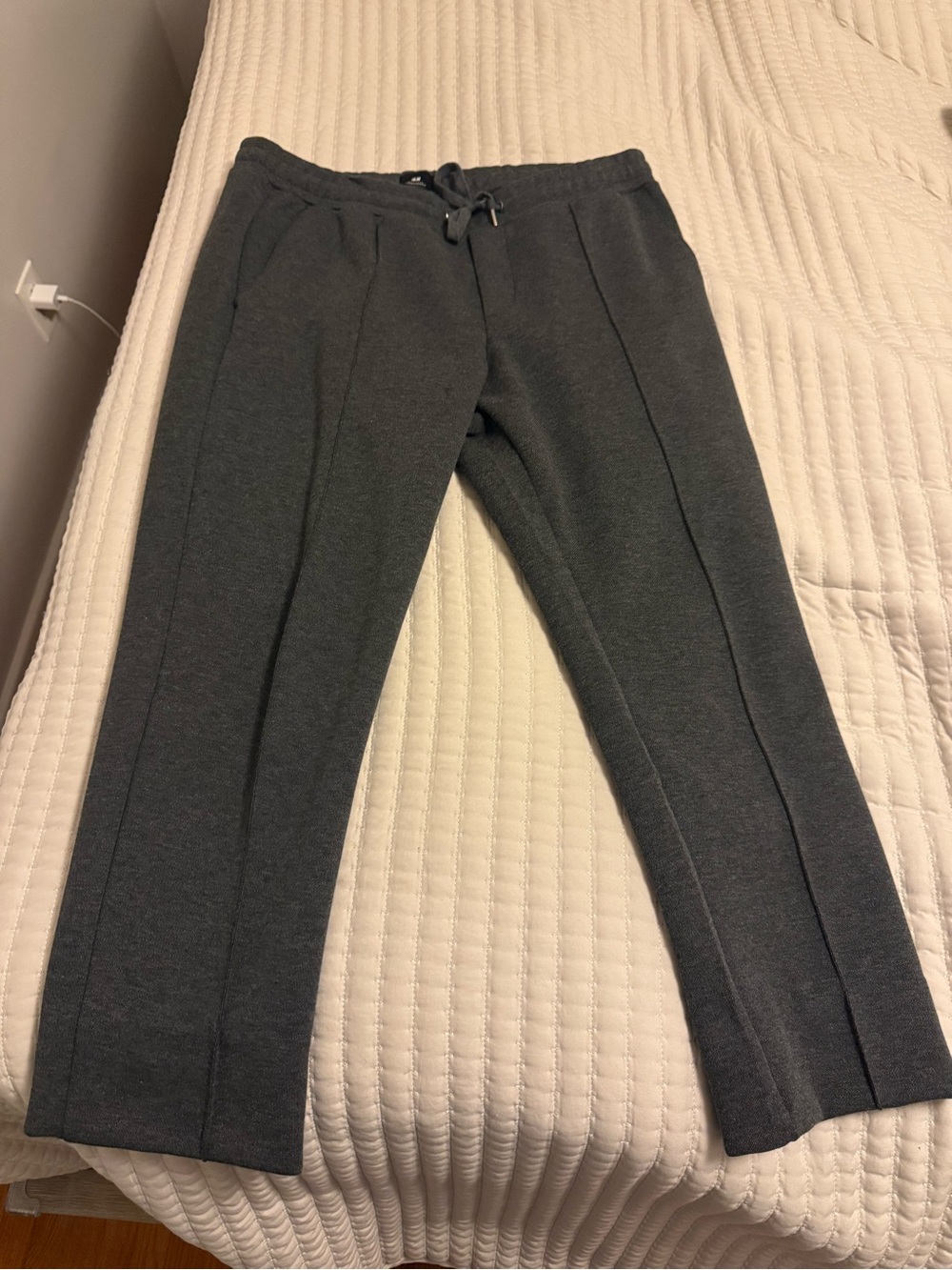 H&M Men's Charcoal Gray Knit Drawstring Joggers